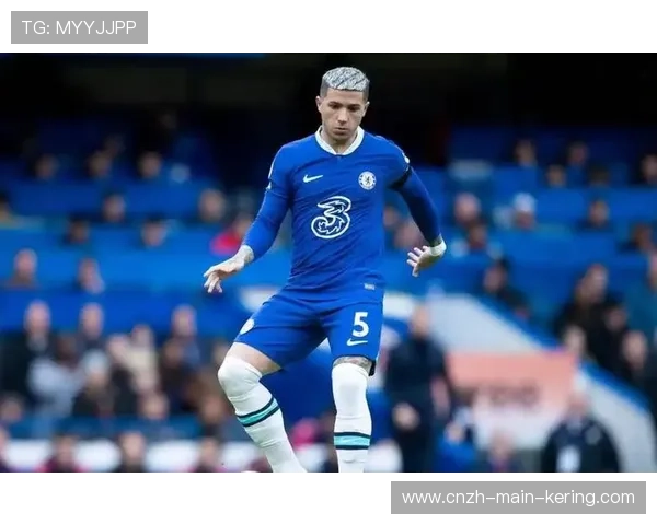 切尔西边后卫前插频繁，宽度拉满的战术美学与实战落地