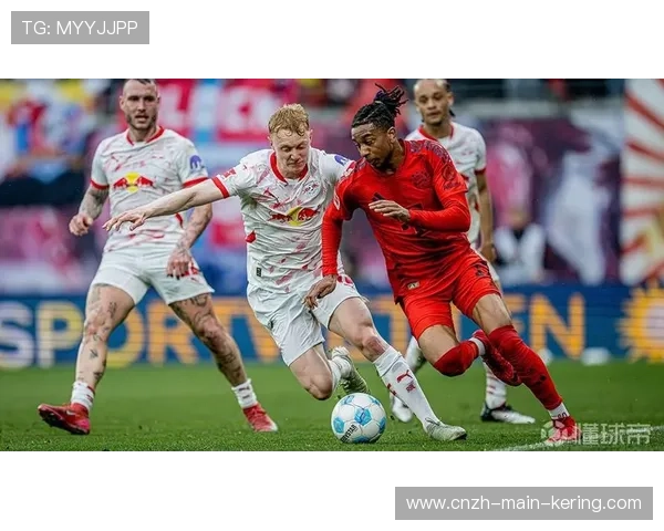 德甲拜仁中场穿插见效，攻势连绵不断